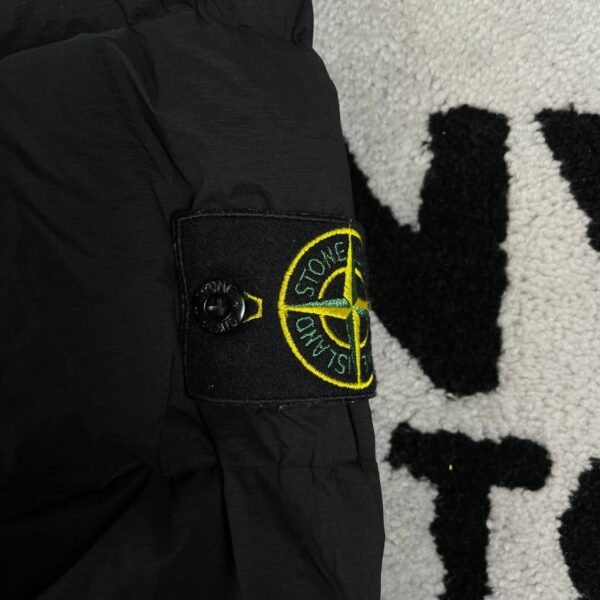 4 STONE ISLAND SEAMLESS TUNNEL NYLON DOWN-TC