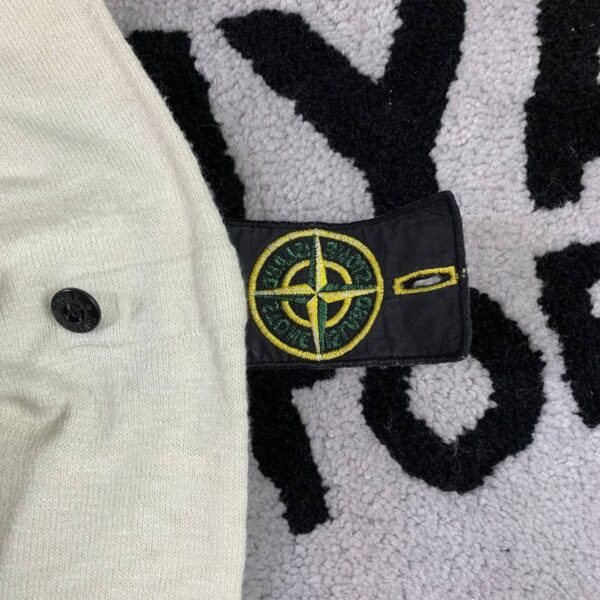4 STONE ISLAND SWEATER