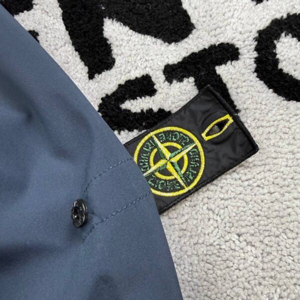 5 STONE ISLAND LIGHT SOFT SHELL-R