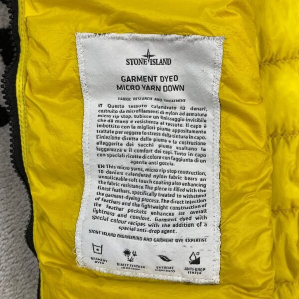 6 STONE ISLAND GARMENT DYED MICRO YARN DOWN