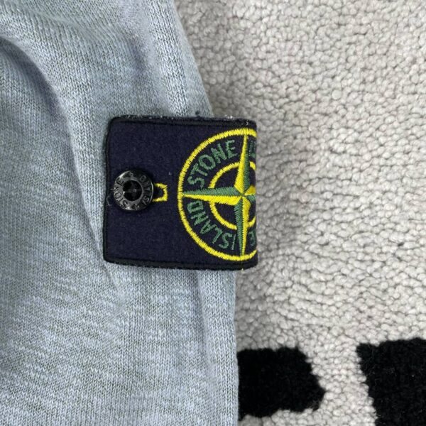 photo_2026-04-23_20-41-06 STONE ISLAND SWEATER