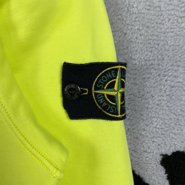 photo_2026-04-25_22-34-41 (2) STONE ISLAND SWEATSHIRT