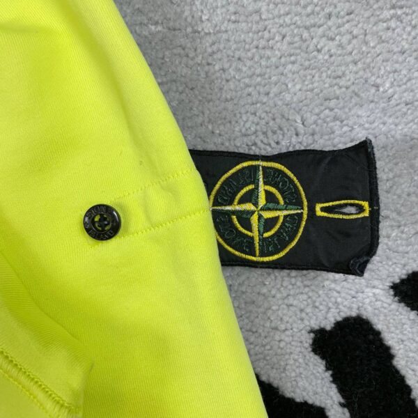 photo_2026-04-25_22-34-42 STONE ISLAND SWEATSHIRT