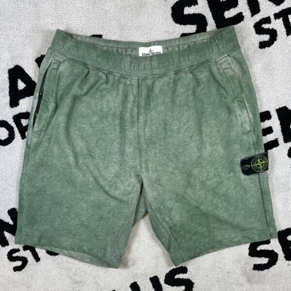 photo_2026-04-25_22-56-03 STONE ISLAND DUST COLOUR SHORTS