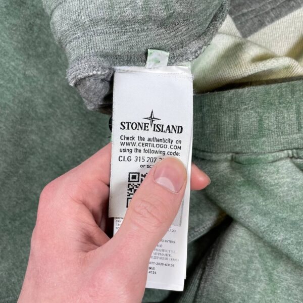 photo_2026-04-25_22-56-06 STONE ISLAND DUST COLOUR SHORTS