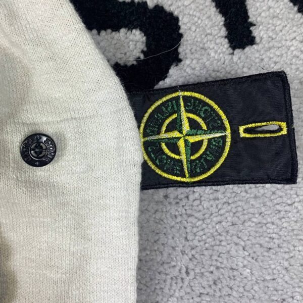 photo_2026-04-26_13-30-28 STONE ISLAND SWEATER