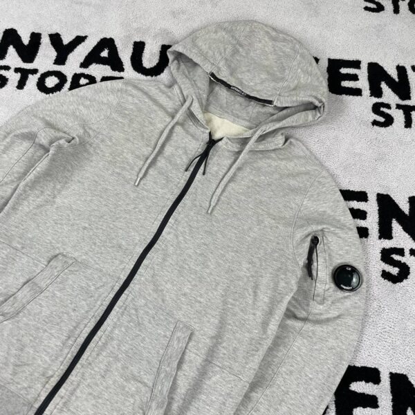 photo_2026-04-28_21-54-42 (2) C.P. COMPANY ZIP HOODIE