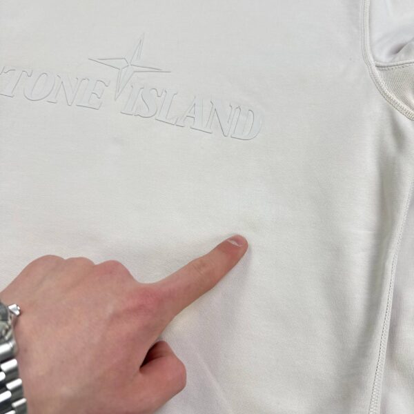 photo_2026-05-02_23-08-43 STONE ISLAND SWEATSHIRT
