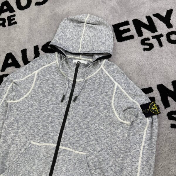 photo_2026-05-02_23-13-22 STONE ISLAND ZIP HOODIE