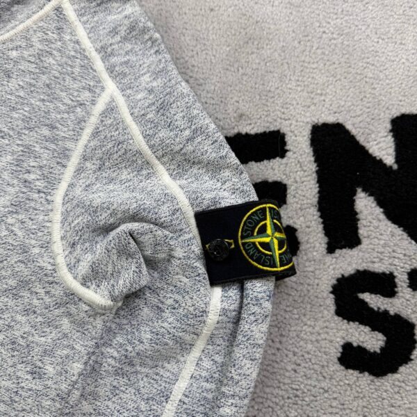 photo_2026-05-02_23-13-23 STONE ISLAND ZIP HOODIE