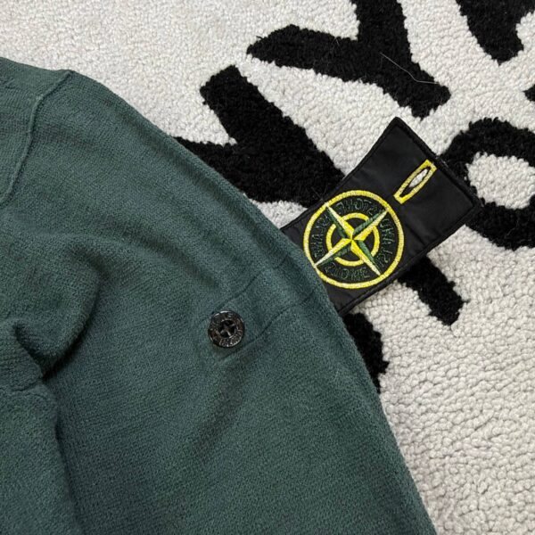 photo_2026-05-02_23-17-36 STONE ISLAND SWEATER