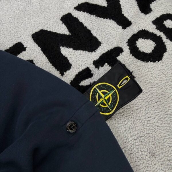 photo_2026-05-06_22-31-30 STONE ISLAND ZIP HOODIE