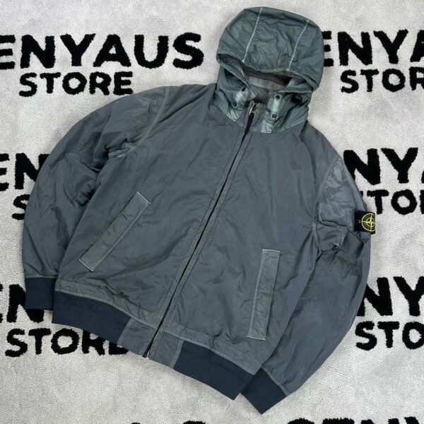 photo_2026-06-01_21-07-04 (2) STONE ISLAND NYLON METAL/TYVEK SHIELD