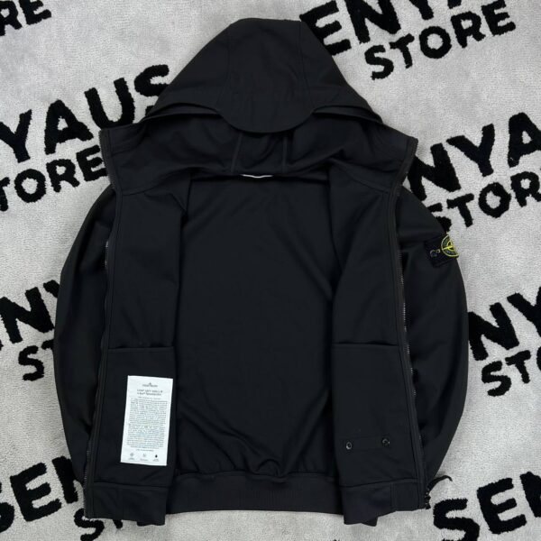 photo_2026-06-01_21-16-02 STONE ISLAND LIGHT SOFT SHELL-R e-dye TECHNOLOGY
