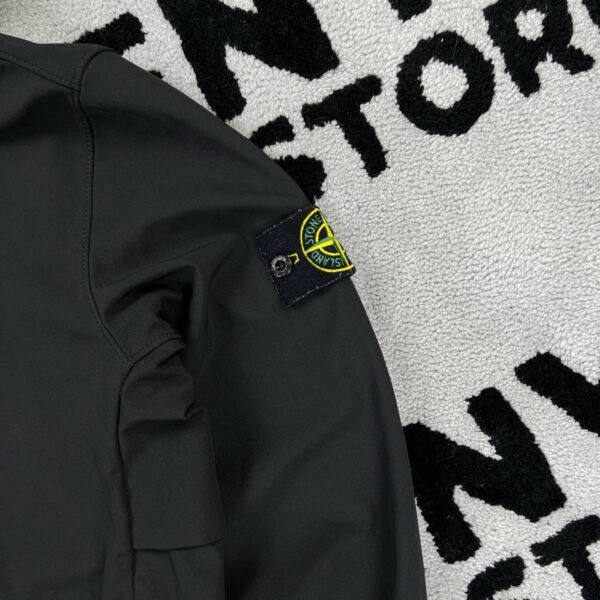 photo_2026-06-01_21-16-03 STONE ISLAND LIGHT SOFT SHELL-R e-dye TECHNOLOGY