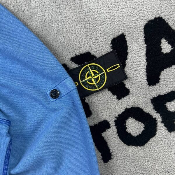 photo_2026-06-01_21-25-12 STONE ISLAND SWEATSHIRT