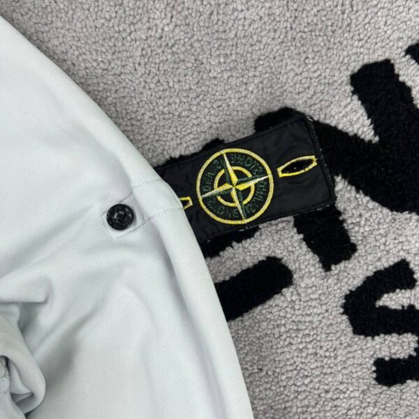 photo_2026-06-03_22-17-20 STONE ISLAND HOODIE