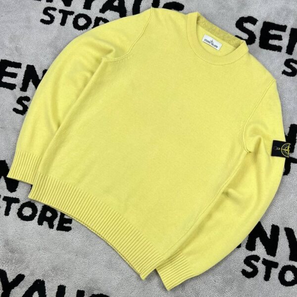 photo_2026-06-03_22-20-56 STONE ISLAND SWEATER