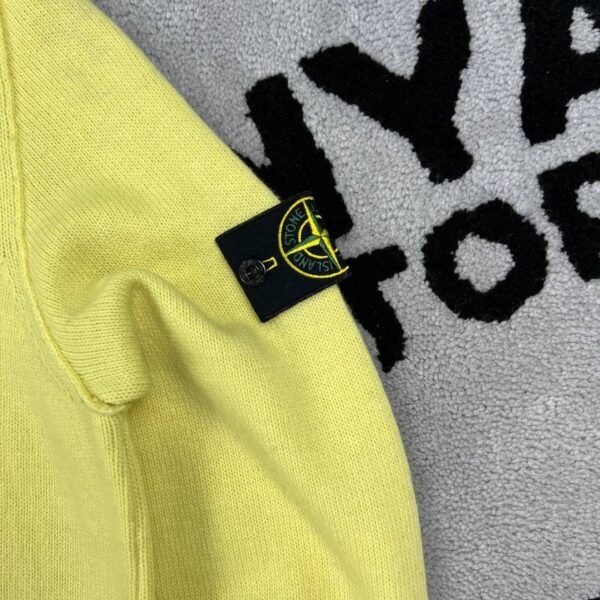 photo_2026-06-03_22-20-57 STONE ISLAND SWEATER