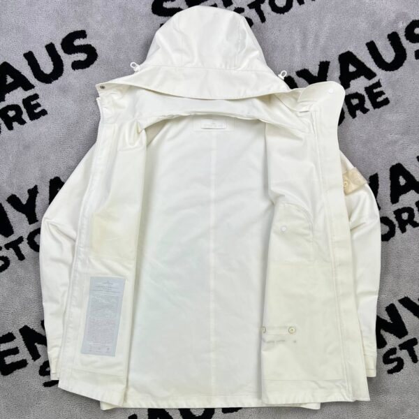 photo_2026-06-14_11-03-00 STONE ISLAND TANK SHIELD GHOST PIECE FEATURING MULTI LAYER FUSION TECHNOLOGY