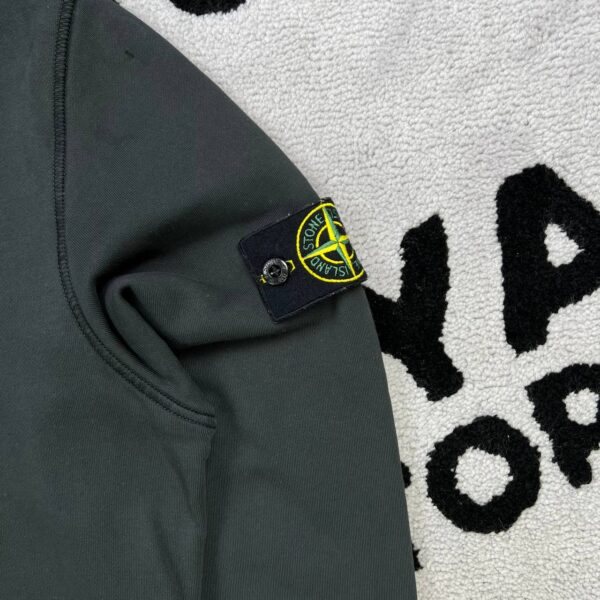 photo_2026-06-14_20-12-00 STONE ISLAND SWEATSHIRT