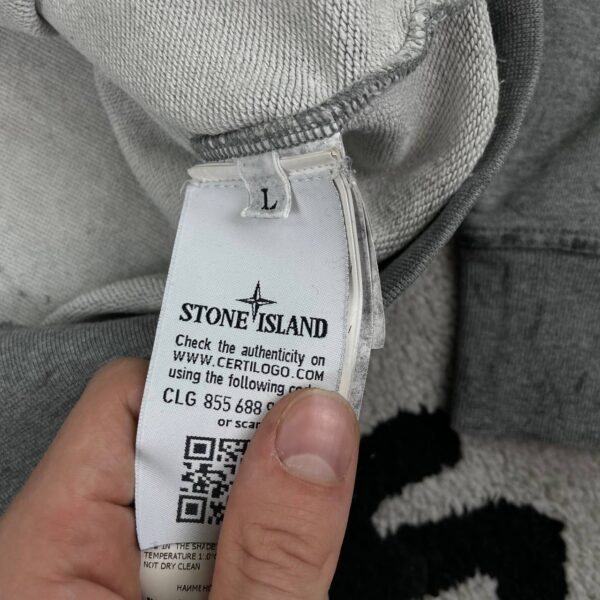 photo_2026-06-21_23-04-31 (2) STONE ISLAND DUST COLOUR SWEATSHIRT