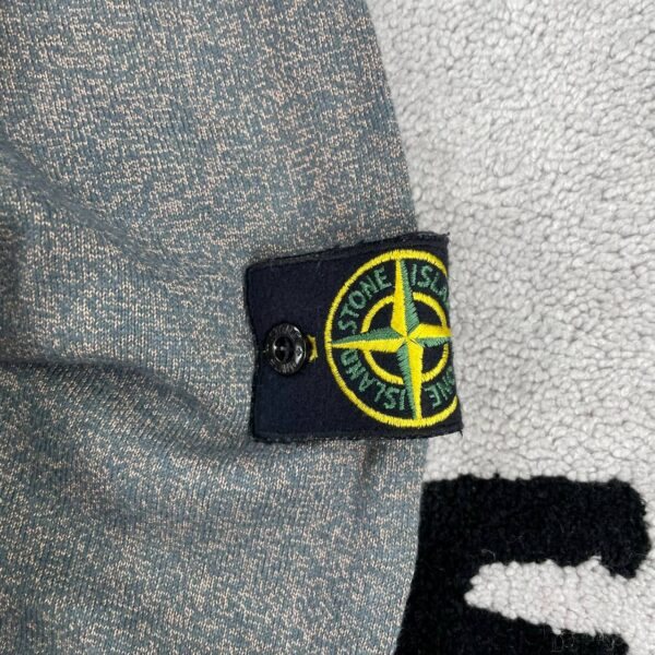 photo_2026-06-22_21-48-44 STONE ISLAND SWEATER