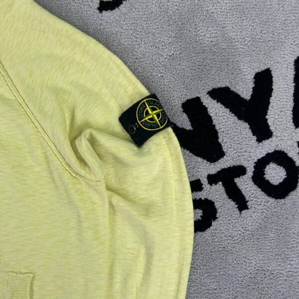 photo_2026-07-02_21-28-22 STONE ISLAND ZIP HOODIE