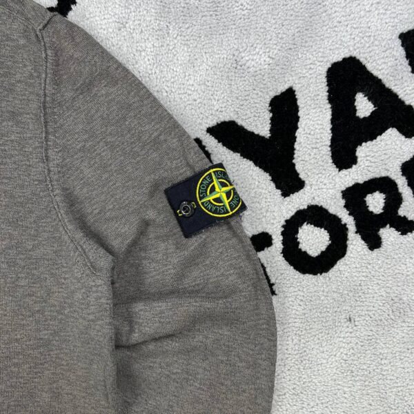 photo_2026-07-06_21-24-25 STONE ISLAND SWEATER
