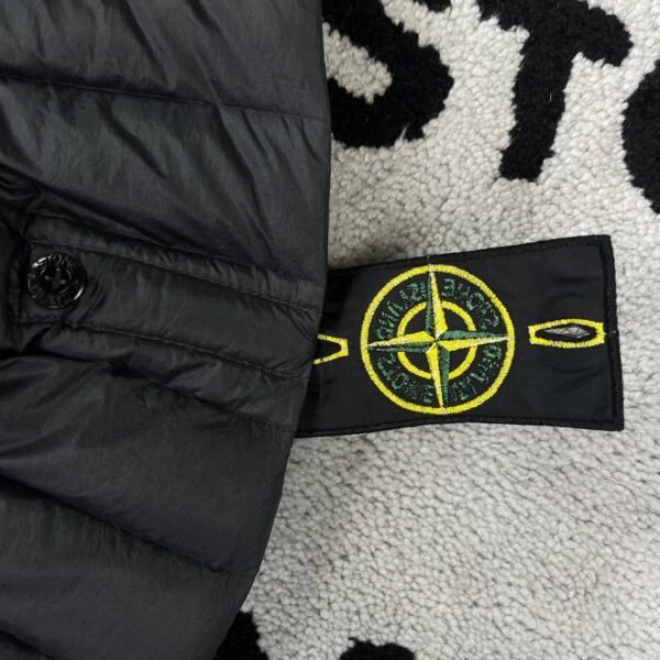 photo_2026-07-07_21-00-55 STONE ISLAND LOOM WOOVEN CHAMBERS R-NYLON DOWN-TC