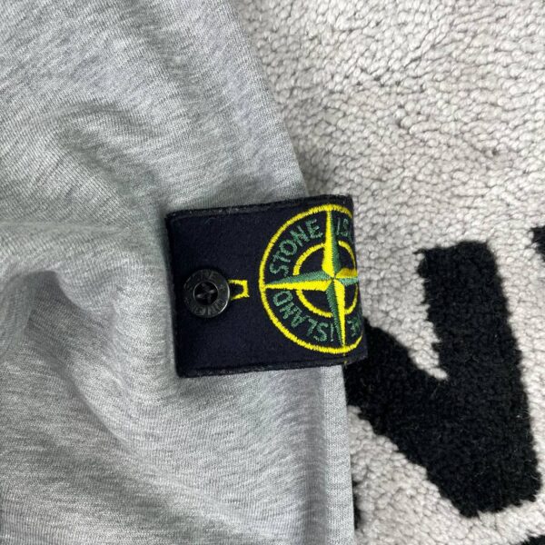 photo_2026-07-16_20-22-20 (2) STONE ISLAND SWEATSHIRT