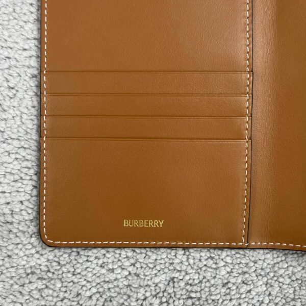 BURBERRY PASSPORT COVER