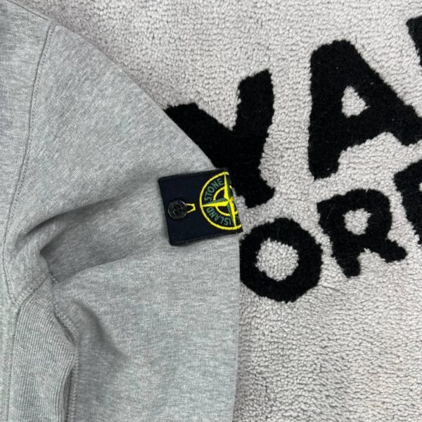 photo_2026-07-27_22-56-24 STONE ISLAND SWEATSHIRT