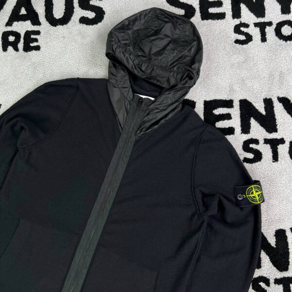 photo_2026-07-27_22-59-51 STONE ISLAND ZIP HOODIE WITH MUSSOLA GOMATA