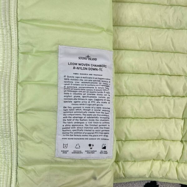 photo_2026-07-27_23-11-10 (2) STONE ISLAND LOOM WOOVEN CHAMBERS R-NYLON DOWN-TC VEST