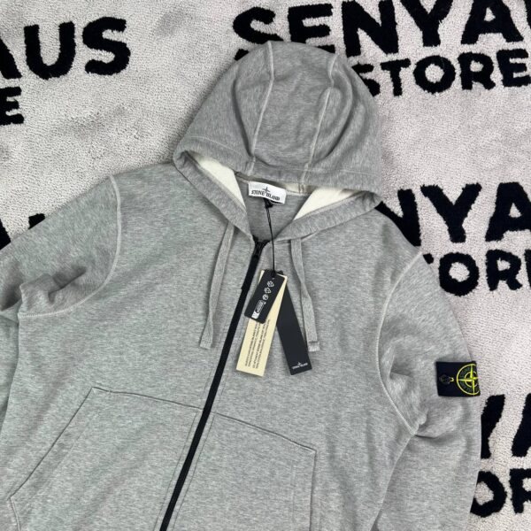 photo_2026-07-28_21-28-30 STONE ISLAND ZIP HOODIE