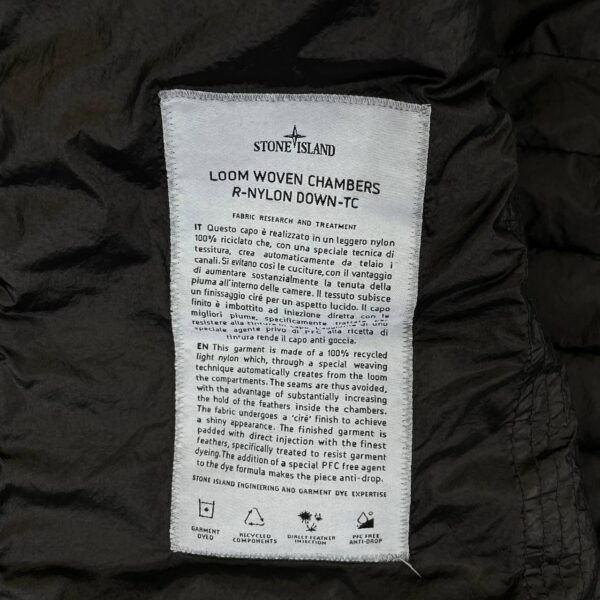 photo_2026-08-10_21-56-53 STONE ISLAND LOOM WOOVEN CHAMBERS R-NYLON DOWN-TC JACKET