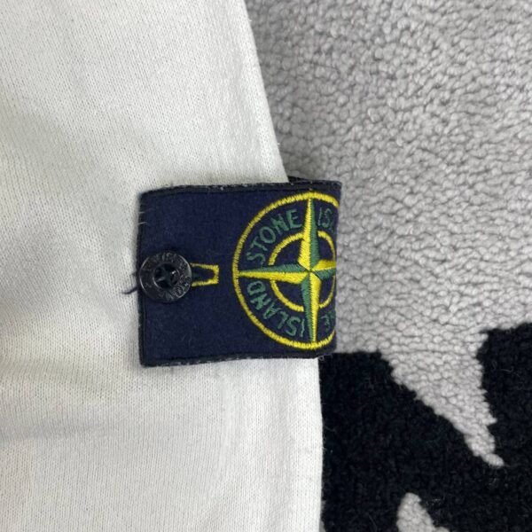 photo_2026-08-12_23-46-27 (2) STONE ISLAND SWEATER