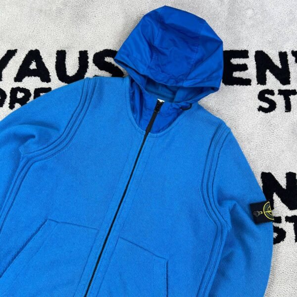 photo_2026-08-18_22-09-10 STONE ISLAND WOOL ZIP HOODIE