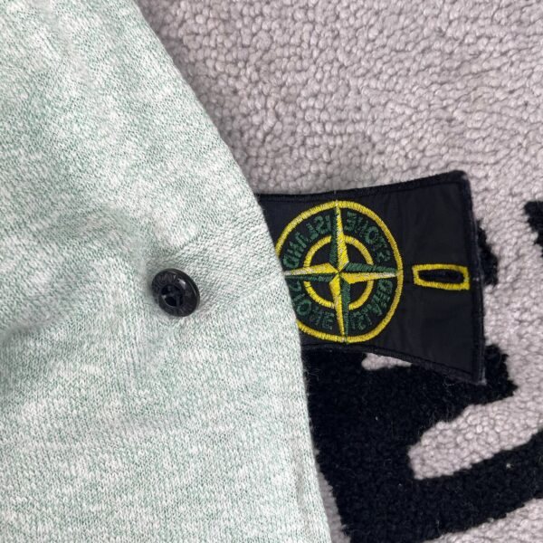 photo_2026-08-18_22-18-00 (2) STONE ISLAND SWEATER