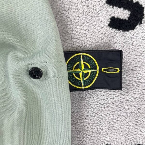 photo_2026-08-28_21-54-35 STONE ISLAND ZIP HOODIE