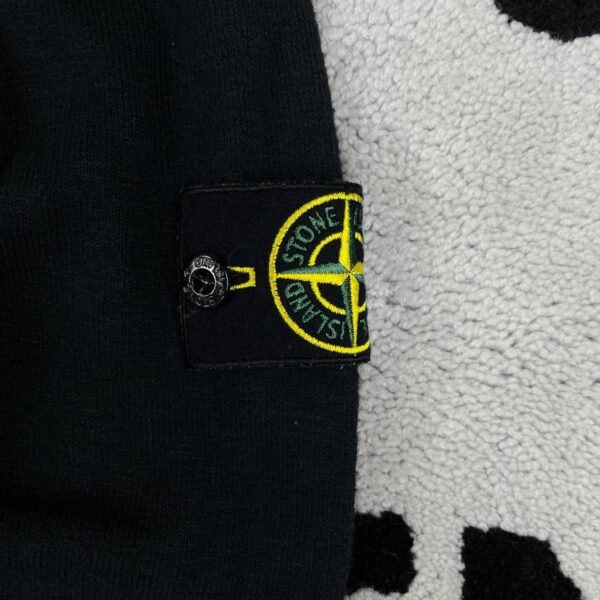 photo_2026-09-07_22-49-12 (2) STONE ISLAND SWEATER
