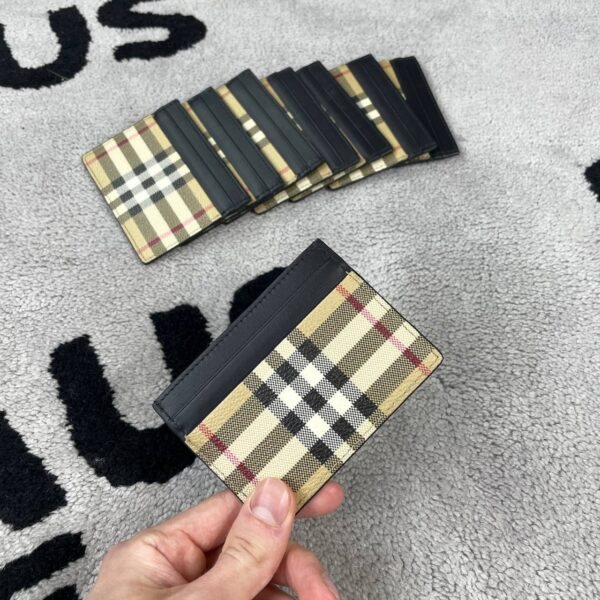 photo_2026-09-10_05-40-23 (2) BURBERRY CARDHOLDER