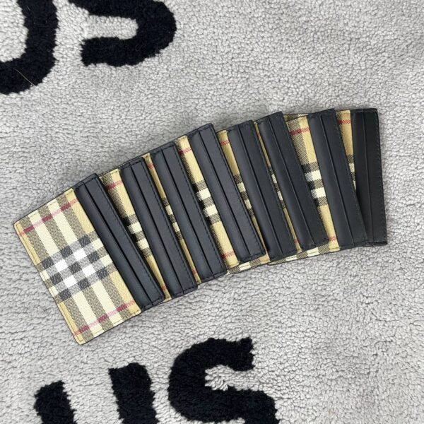 photo_2026-09-10_05-40-25 BURBERRY CARDHOLDER